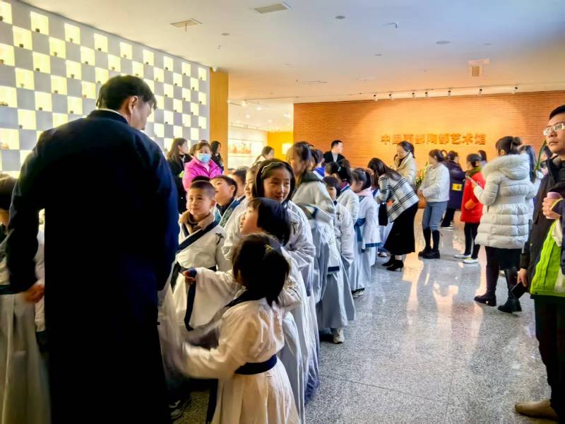 文化赋能：富拉尔基区魔创文旅挖掘城市文化资源的实践探索